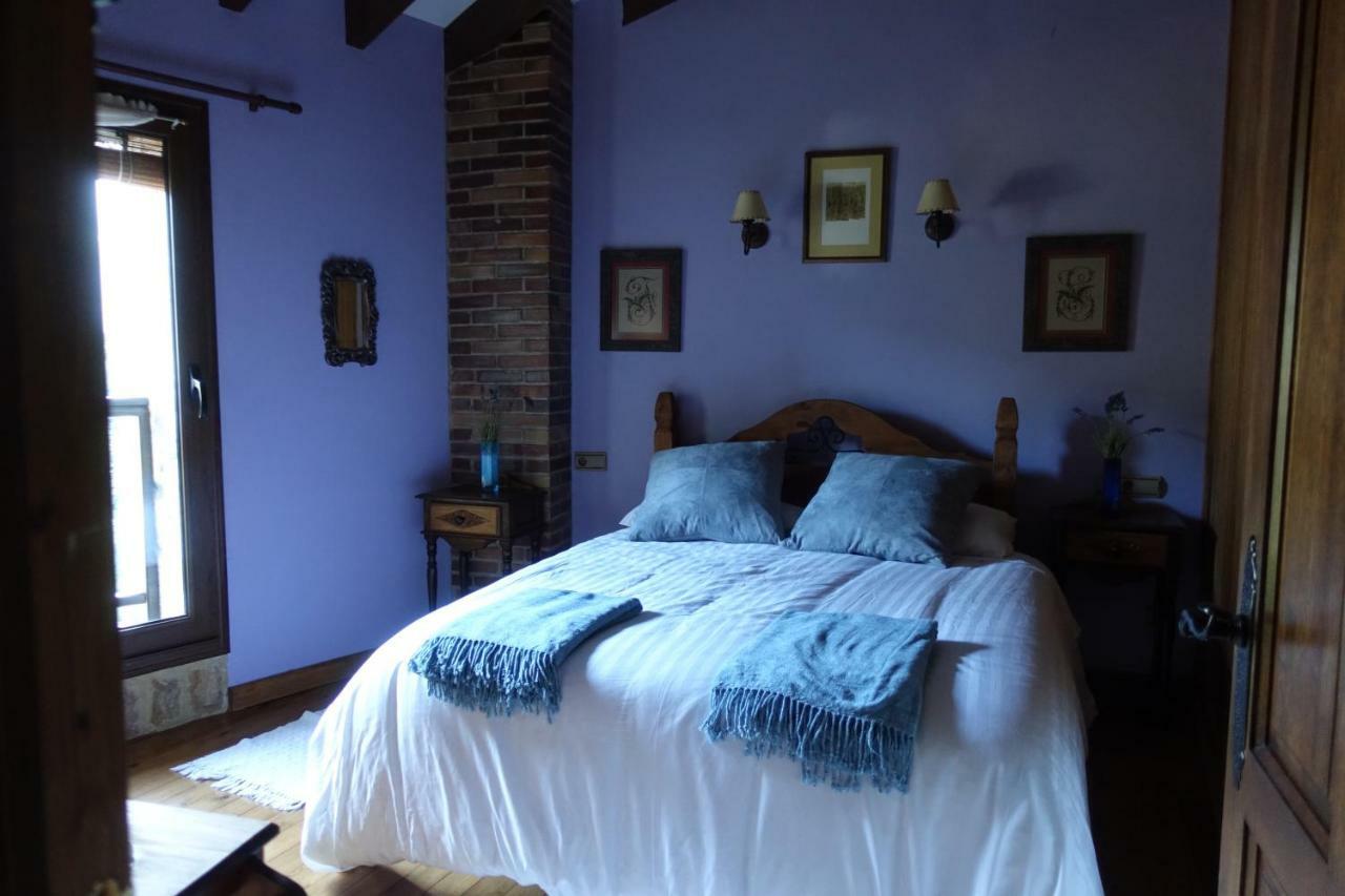 Llar De Cosme Guest House Caso Exterior photo